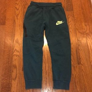 Boys Nike sweats